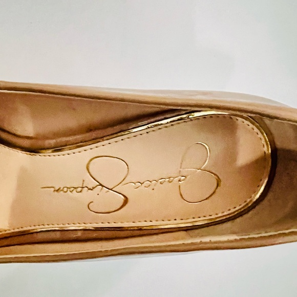 Jessica Simpson Women's Tan Pumps - Picture 3 of 7